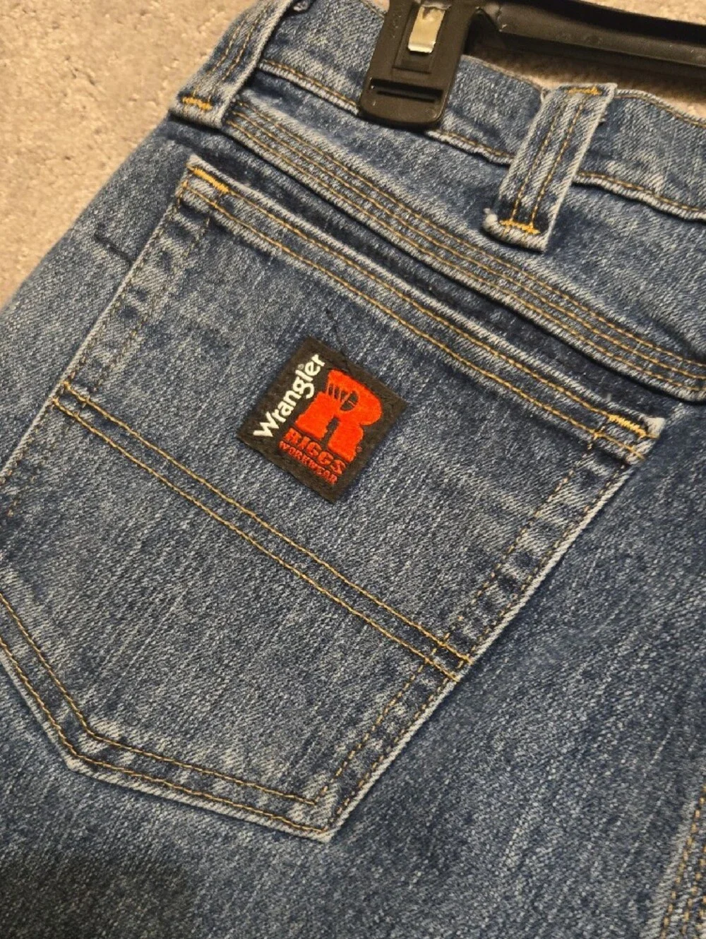 Wrangler Men's Relaxed Jeans in Blue Denim